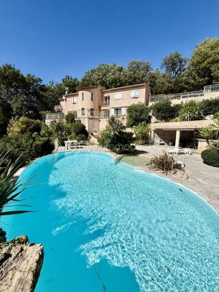  Maison � vendre 6 pi�ces 240 m�