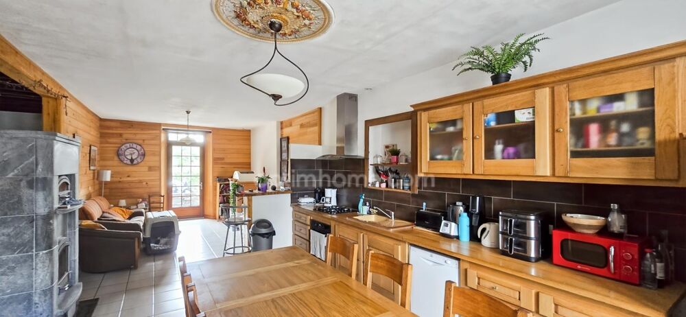 Maison à vendre 7 pièces BARCUS (64)