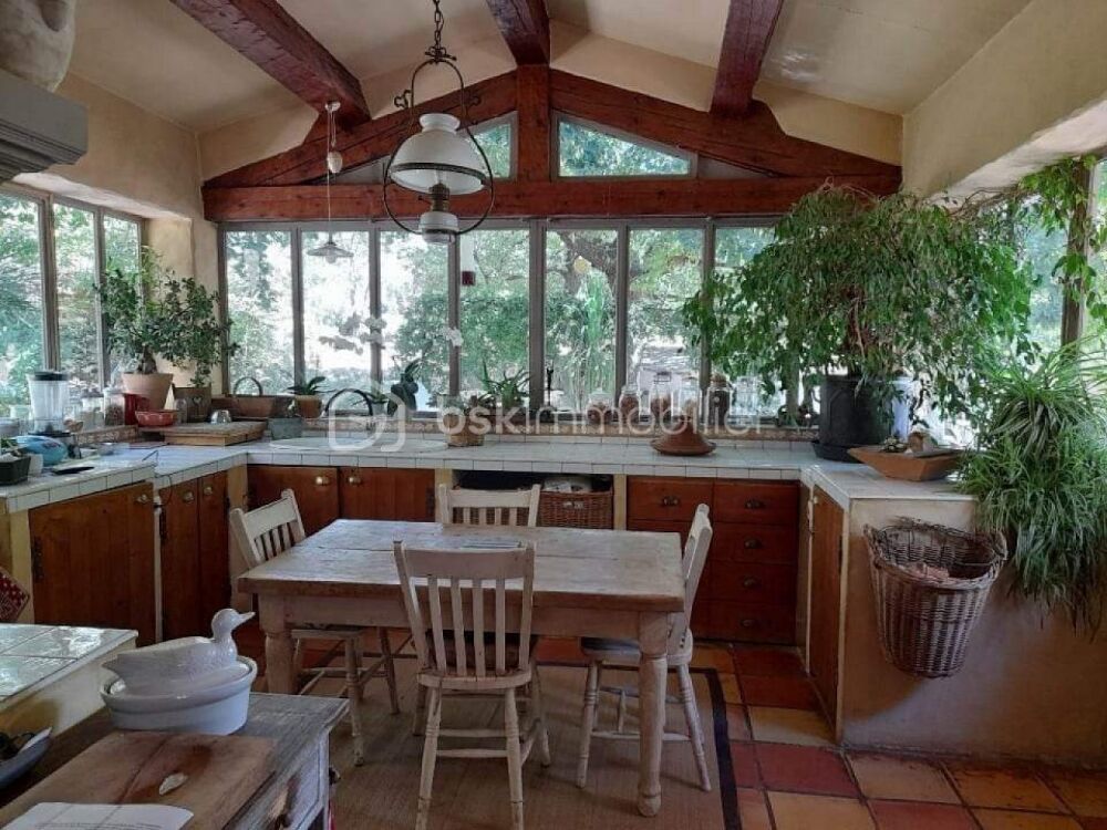 � vendre  Propri�t�/ch�teau Cabasse (83340)