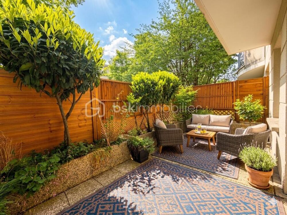 RARE ! 2 PIECES AVEC DOUBLE TERRASSE ET JARDIN