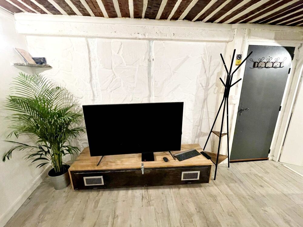 TOULON (83) - EMPLACEMENT IDEAL CENTRE VILLE  APPARTEMENT 2 PIECES DE 51 M² PLEIN DE CHARME ET DE CACHET - INVESTISSEMENT OU RE