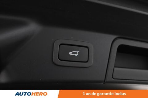 Range rover velar 2.0 P250 4WD R-Dynamic SE Auto 250 ch 2019 occasion 92130 Issy-les-Moulineaux
