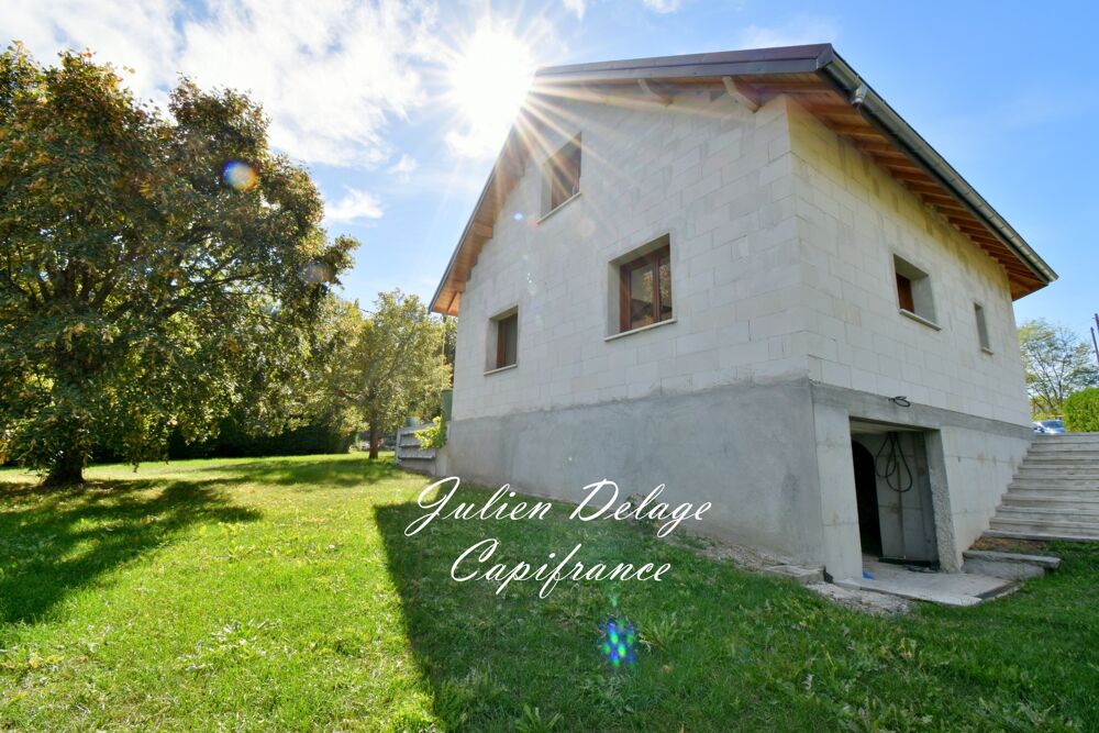 Vente Maison Crots – Maison à terminer avec deux appartements indépendants sur 2 821 m² de terrain Crots