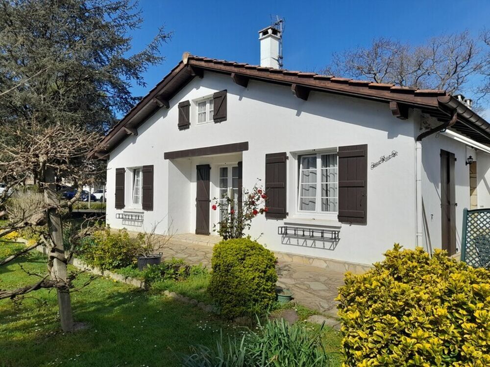 Maison à vendre 6 pièces SARE (64)