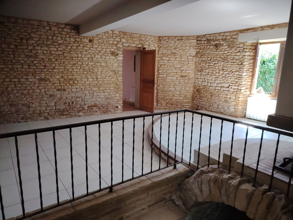Maison à vendre 9 pièces IRAIS (79)