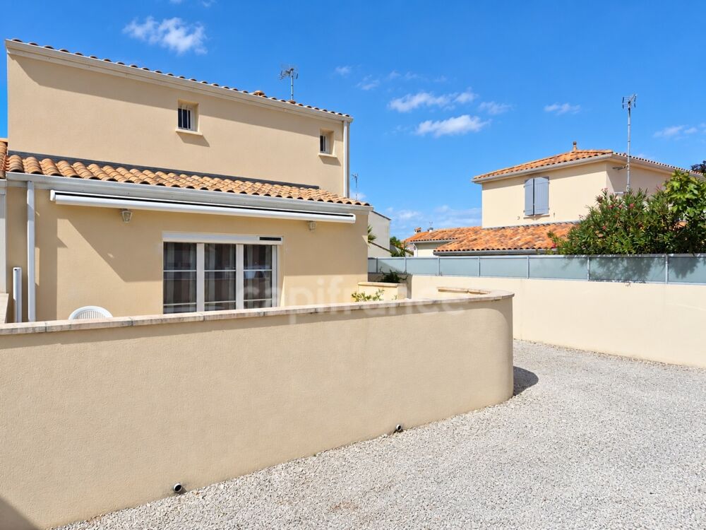 Vente Maison Maison à vendre 4 pièces SAINT GEORGES DE DIDONNE (17) - Terrasses -garage Saint georges de didonne