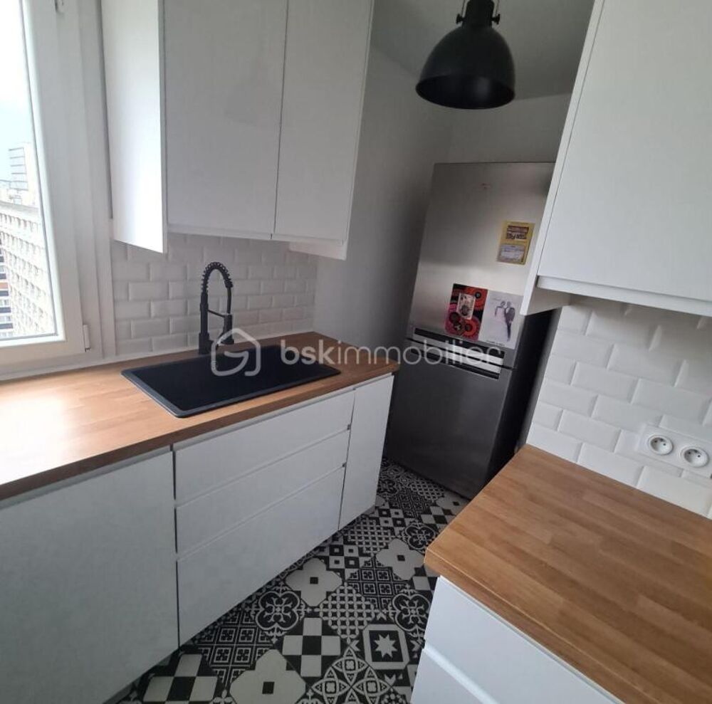 Location Appartement A LOUER - APPARTEMENT MEUBLÉ 95m2 - 3 CHAMBRES (POSSIBILITÉ 4) - PARKING EN SOUS-SOL- Sarcelles