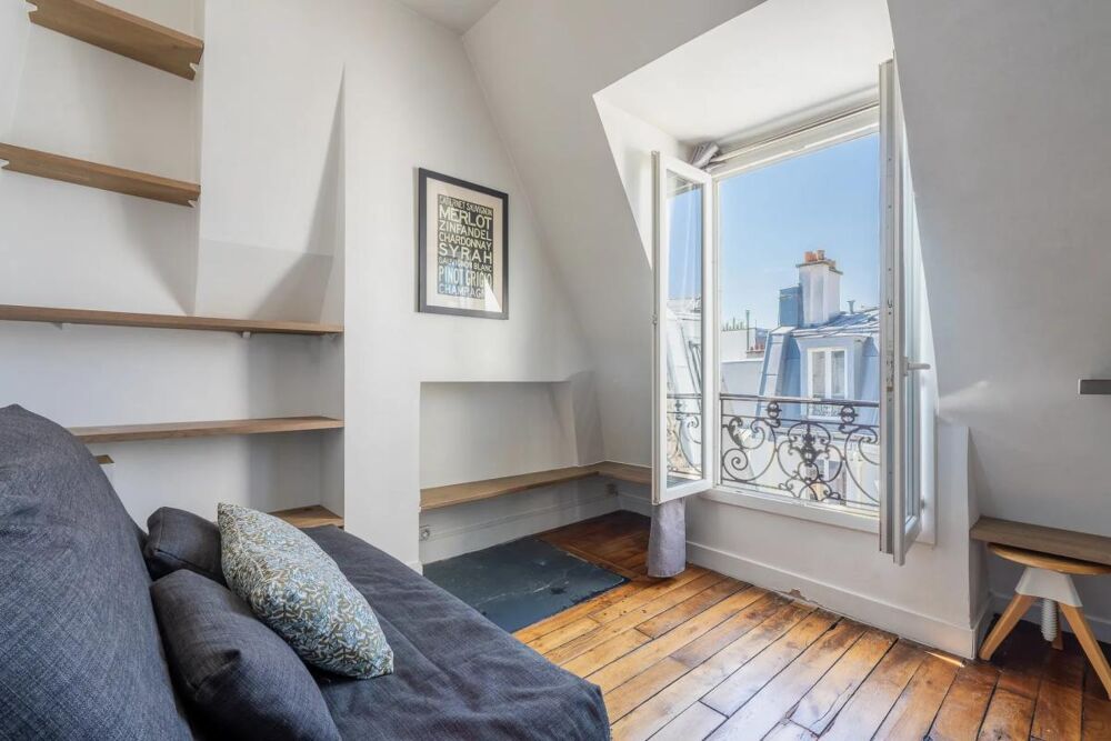 Vente Appartement PARIS 10e - 2 pièces de 17 m² en dernier étage Paris 10