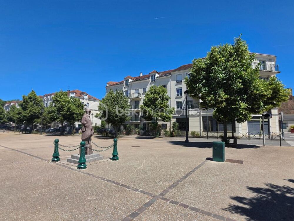 Vente Appartement Appartement F4 71m² triple exposition 3ème étage parking double balcon Vaujours