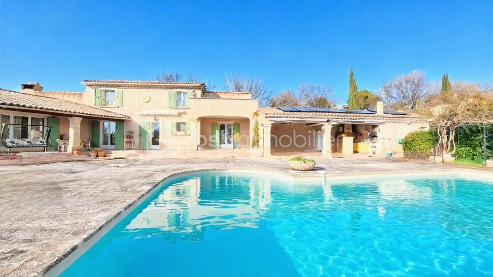 Lauris  Propriété de caractère avec vue panoramique au pied du Luberon