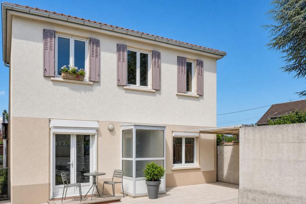 Vente Maison Maison de 4 pièces de 83m² avec jardin - Chelles Chelles