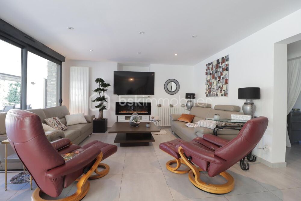 � vendre  Villa Saint-Laurent-d'Aigouze (30220)