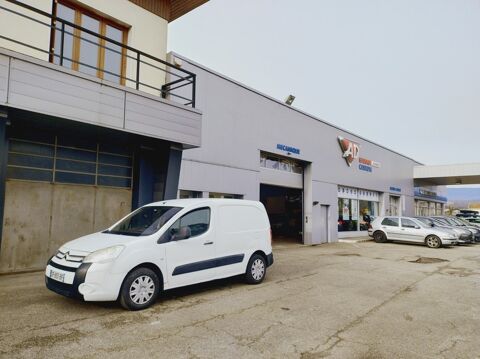   Dpt Savoie (73),  louer CHALLES LES EAUX Local commercial 180 m 