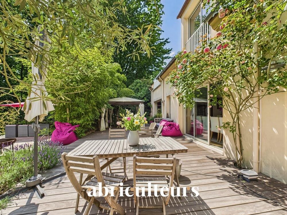 Magnifique maison contemporaine avec jardin paysager et piscine en vente à l'Étang-la-Ville (78620)