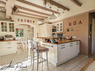  Propri�t�/ch�teau � vendre 10 pi�ces 299 m�