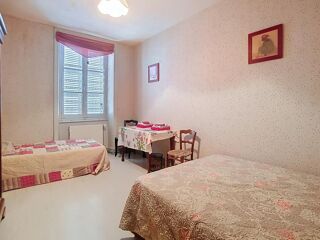  Maison à vendre 10 pièces 330 m²