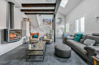  Villa  vendre 9 pices 350 m