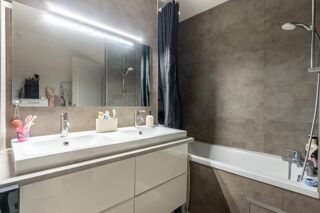  Appartement � vendre 4 pi�ces 84 m�