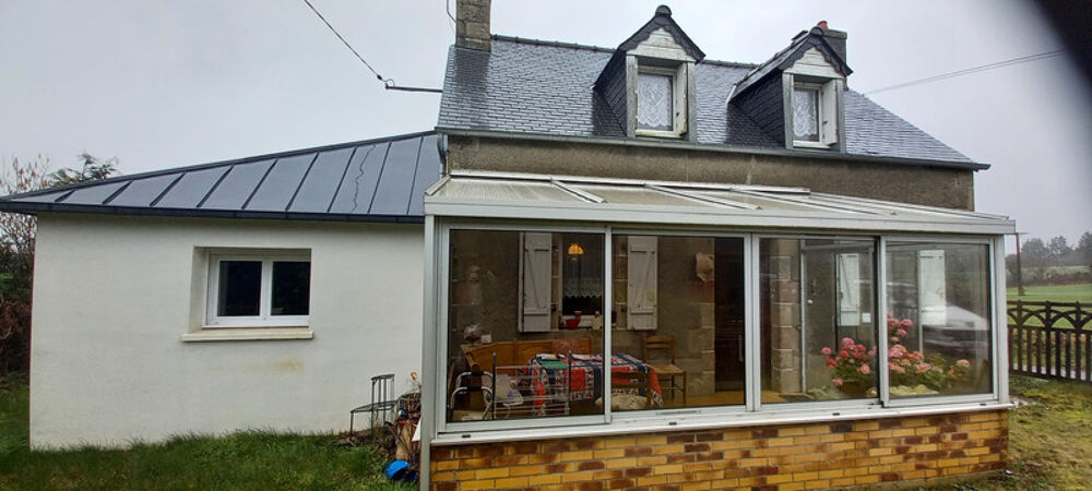 Maison en pierres à Botsorhel (29)
