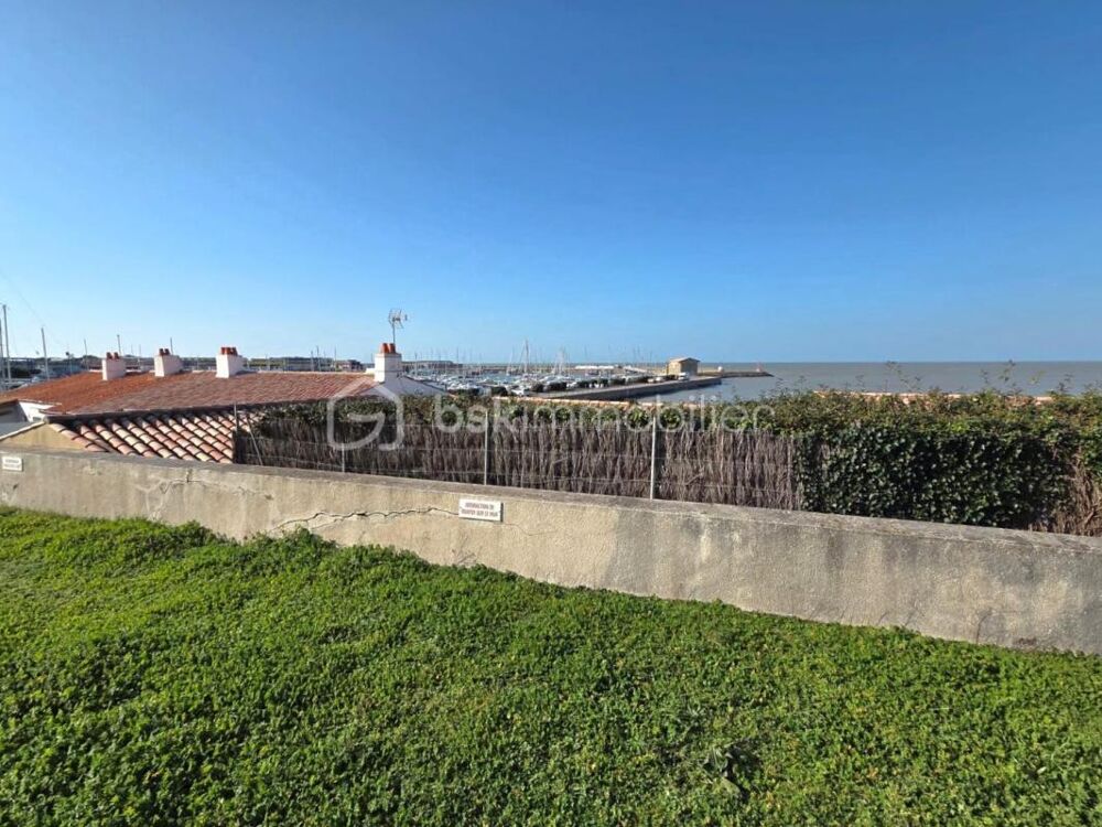 Studio 25m² face à la mer OUEST terrasse 12m² parking