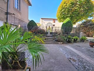  Immeuble � vendre 15 + pi�ces 1100 m�