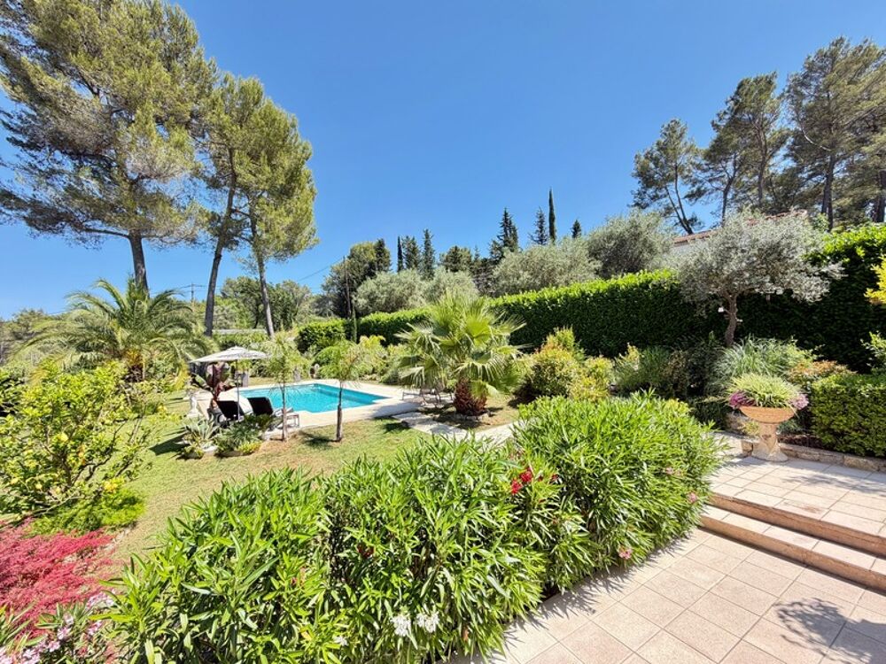 PEYMEINADE  Villa familiale avec appartement indépendant, piscine et jardin paysager