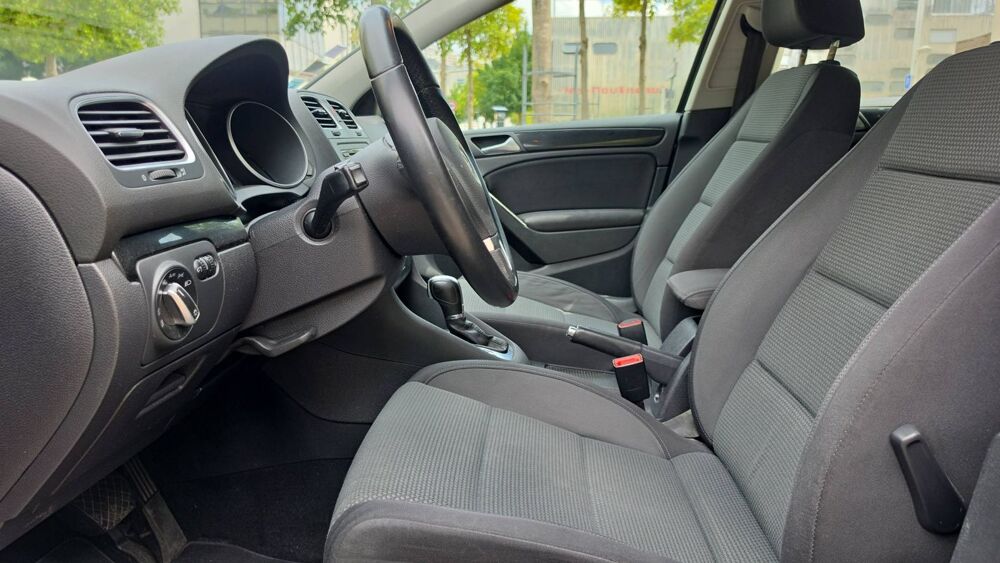 Golf 1.6 TDI 105 DSG6 Confortline 2012 occasion 92130 Issy Les Moulineaux