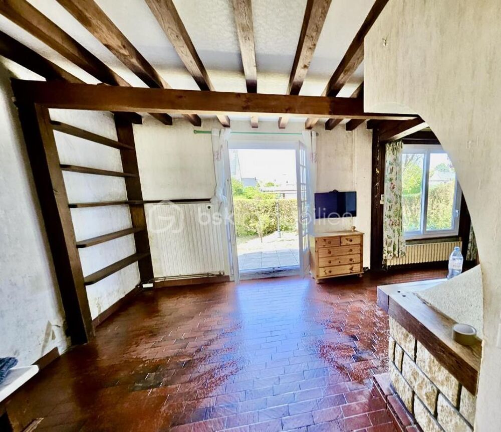 Jolie maison de 108 m² centre ville à rénover avec jardin de 250 m², au calme dans une impasse