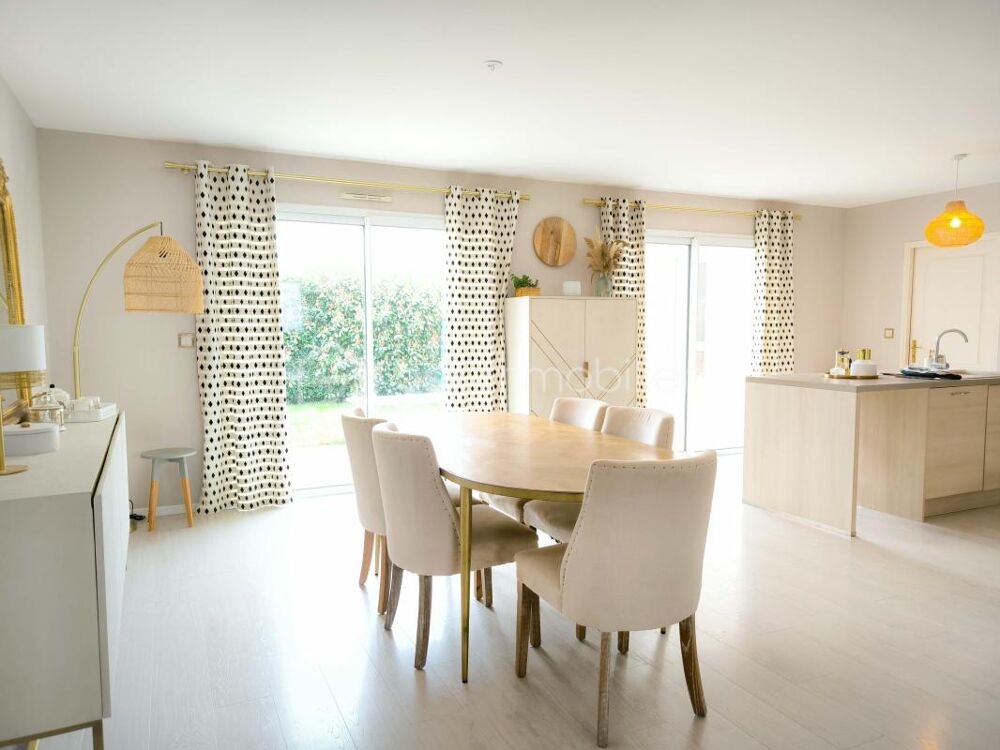 Maison contemporaine de 180 m² avec 4 chambres - 53230 Cossé-Le-Vivien