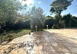  Maison  vendre 8 pices 140 m