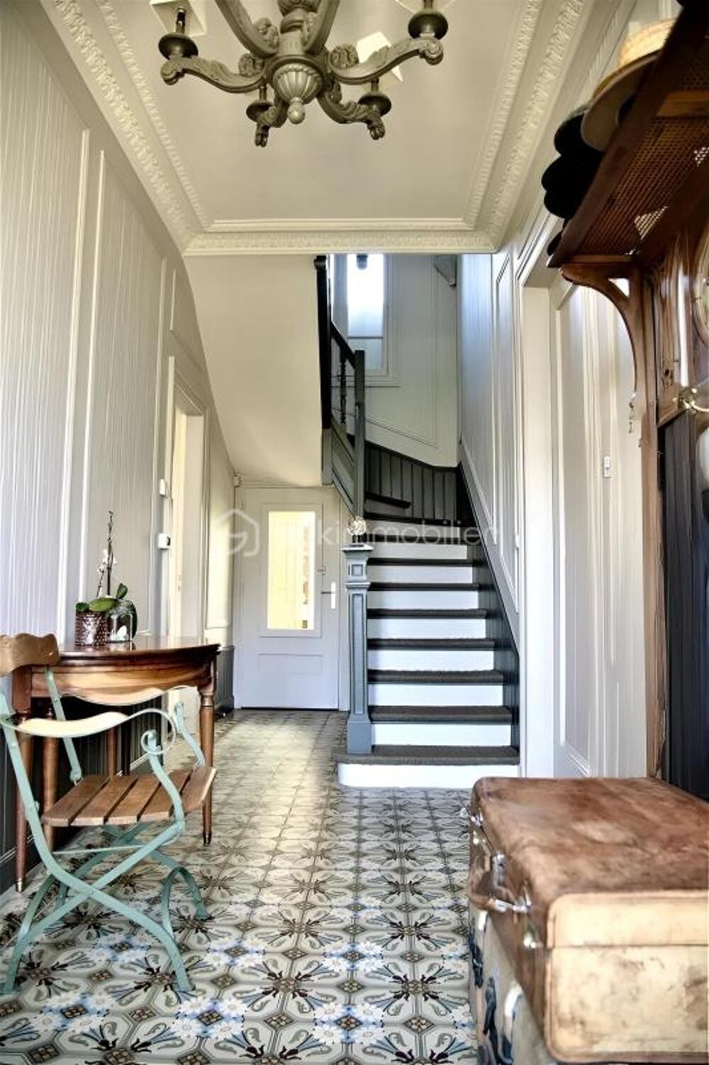 Demeure de 1911- 5 chambres et grand terrain au calme