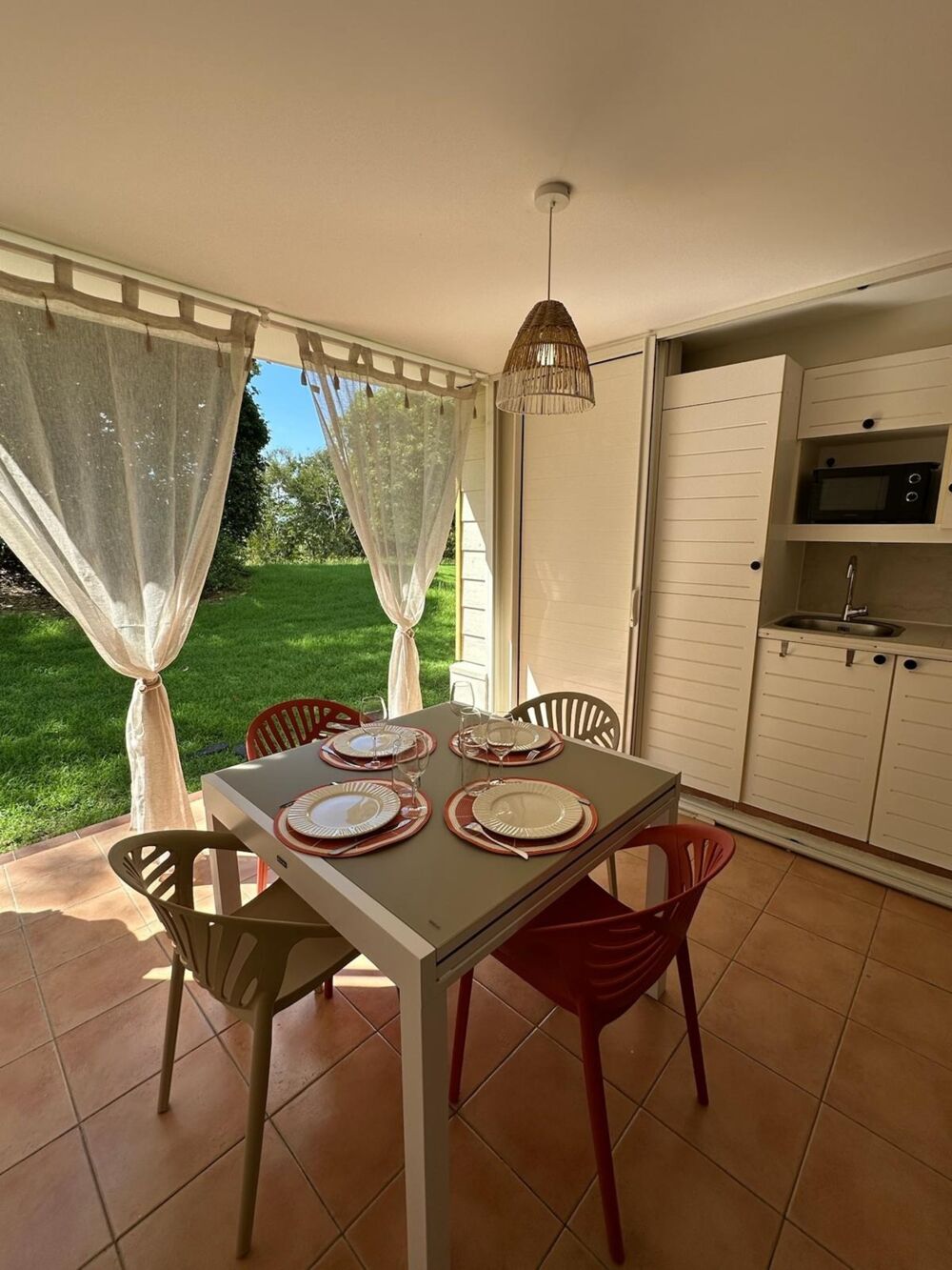 Vente Appartement A VENDRE - STUDIO D'EXCEPTION EN REZ DE JARDIN – BORD DE MER SAINTE ANNE Sainte anne