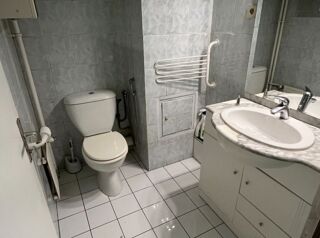  Appartement à louer 2 pièces 42 m²