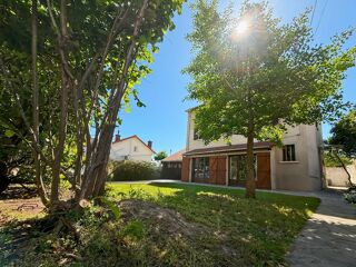  Maison � vendre 8 pi�ces 231 m�