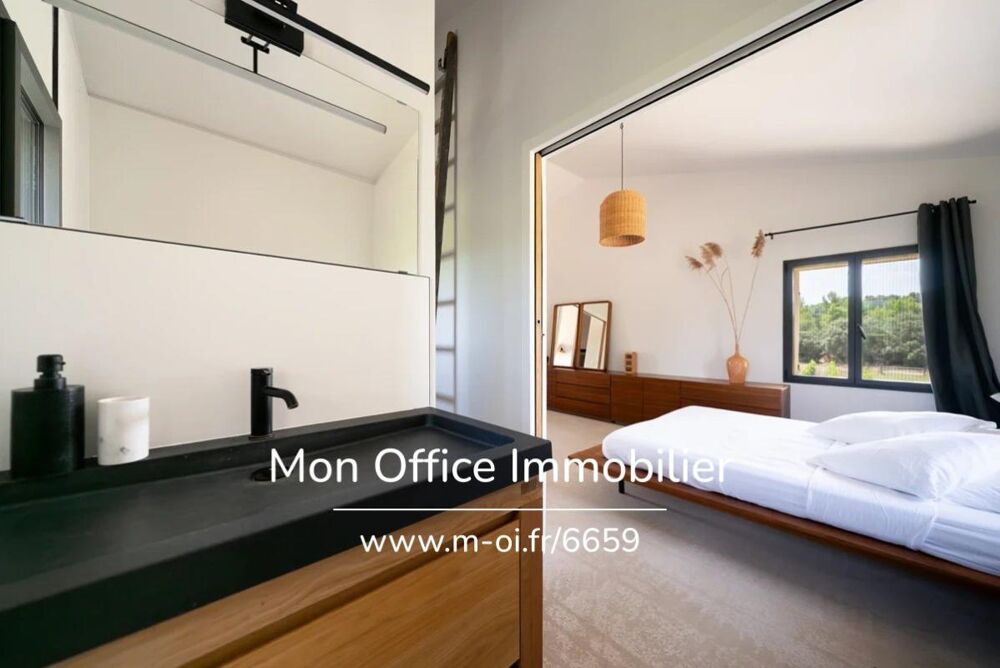 à vendre  Maison Vaugines (84160)