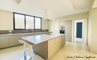  Maison  louer 6 pices 222 m