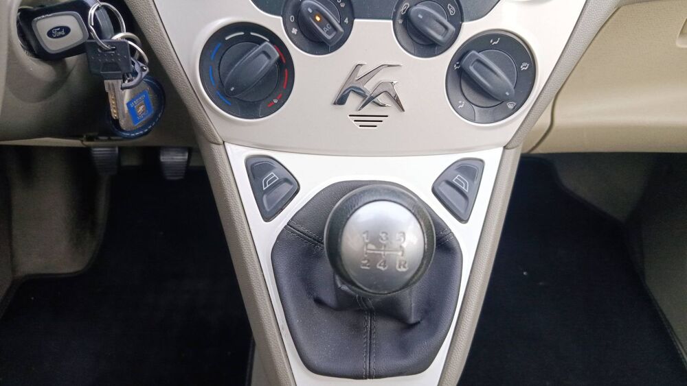 Ka II 1.2 69 Titanium 2015 occasion 59260 Lezennes