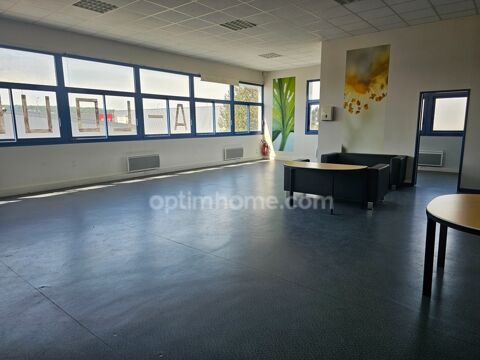   Local commercial de 350 m2 à vendre à ORGEVAL (78) 