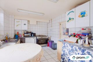  Maison  vendre 11 pices 200 m