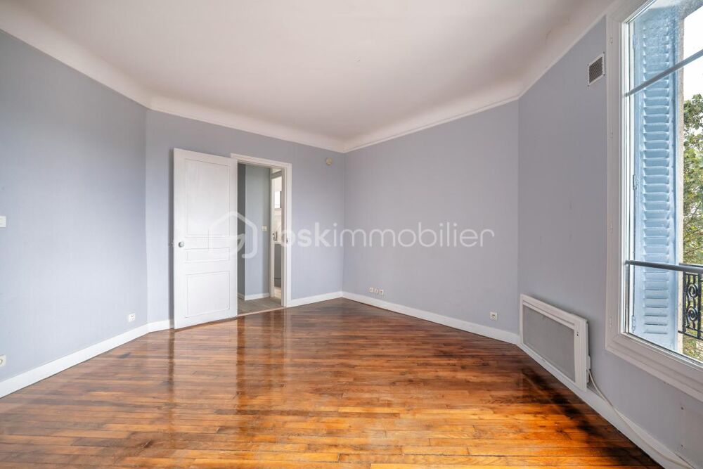 Charmant appartement au dernier étage dans un immeuble de caractère