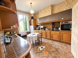  Maison à vendre 8 pièces 174 m²
