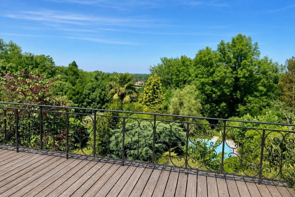 Maison de 13 pièces de 363 m² à Le Houga