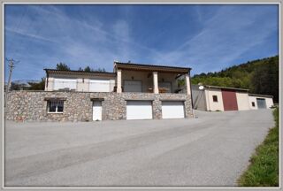  Propri�t�/ch�teau � vendre 6 pi�ces 220 m�