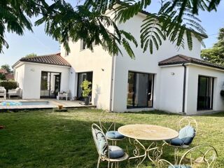  Maison à vendre 10 pièces 164 m²