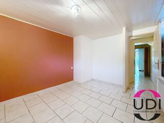  Appartement à louer 4 pièces 84 m²