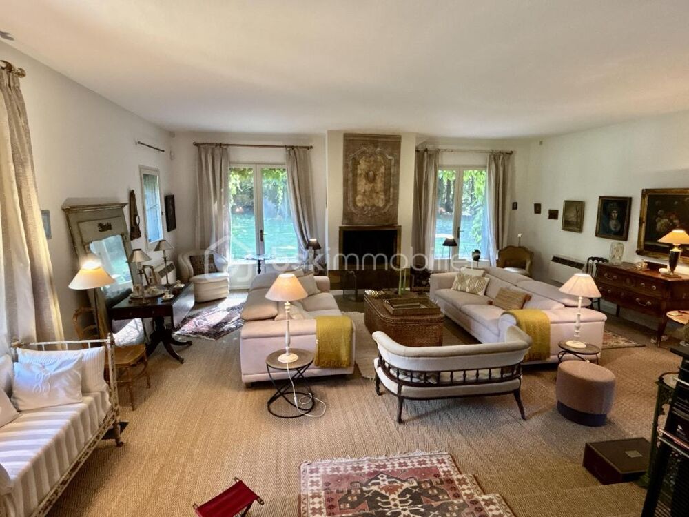 Ensemble immobilier de caractère avec deux habitations indépendantes dont un gîte aux portes de Tours