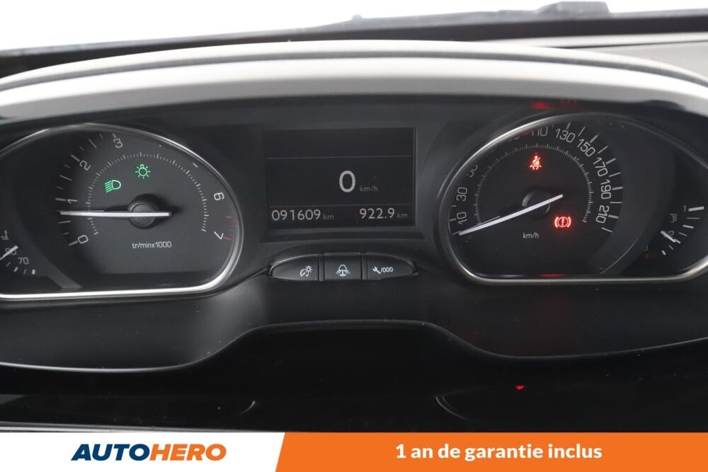 2008 1.2 PureTech Crossway 110 ch 2017 occasion 92130 Issy-les-Moulineaux