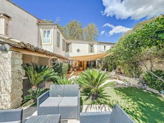  Proprit/chteau  vendre 12 pices 320 m