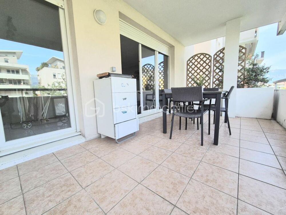 Rare à la vente : Spacieux T5 de 97 m2 traversant avec deux terrasses