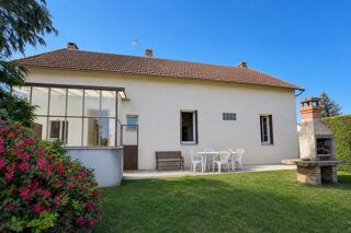  Propriété/château à vendre 5 pièces 136 m²